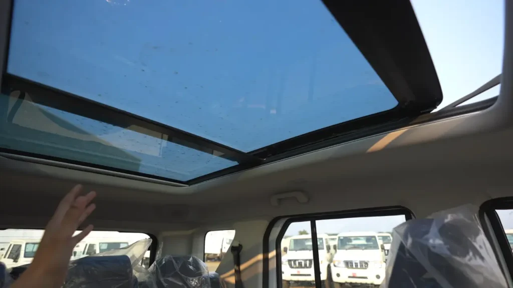 Mahindra Thar Roxx Panoramic Sunroof